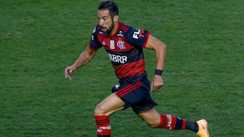 Mauricio Isla. Lateral derecho del Flamengo de Brasil. (Foto: @Flamengo). 