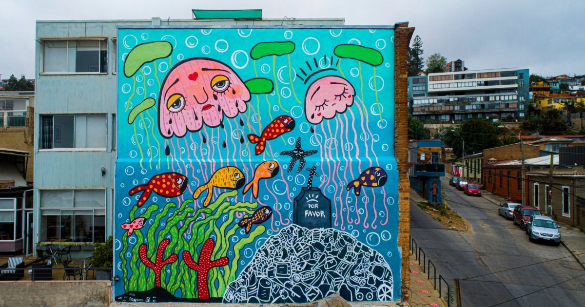 Nuevo mural de Mon Laferte "Señora seremi, también quiero multa por